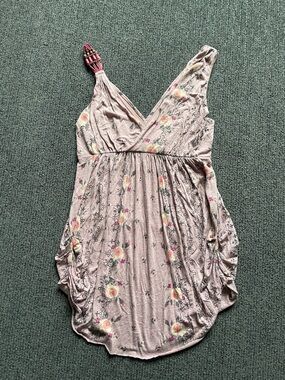 Free People Mauve Floral V-Neck Swing Tank
